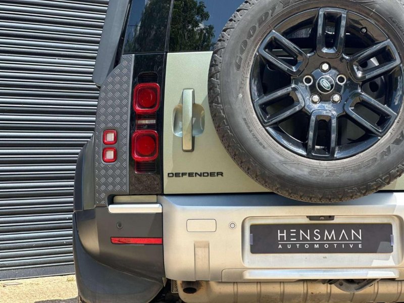 LAND ROVER DEFENDER 90
