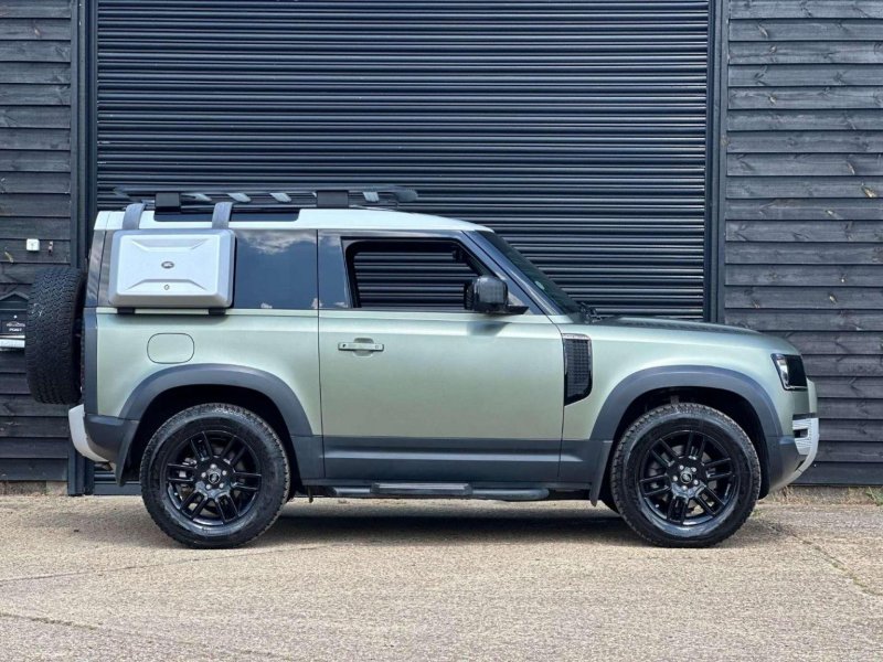 LAND ROVER DEFENDER 90