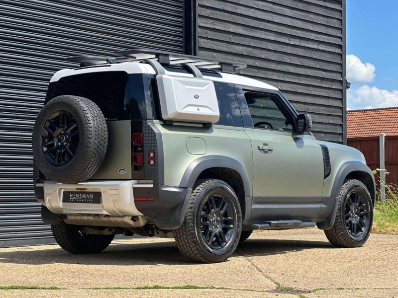 LAND ROVER DEFENDER 90