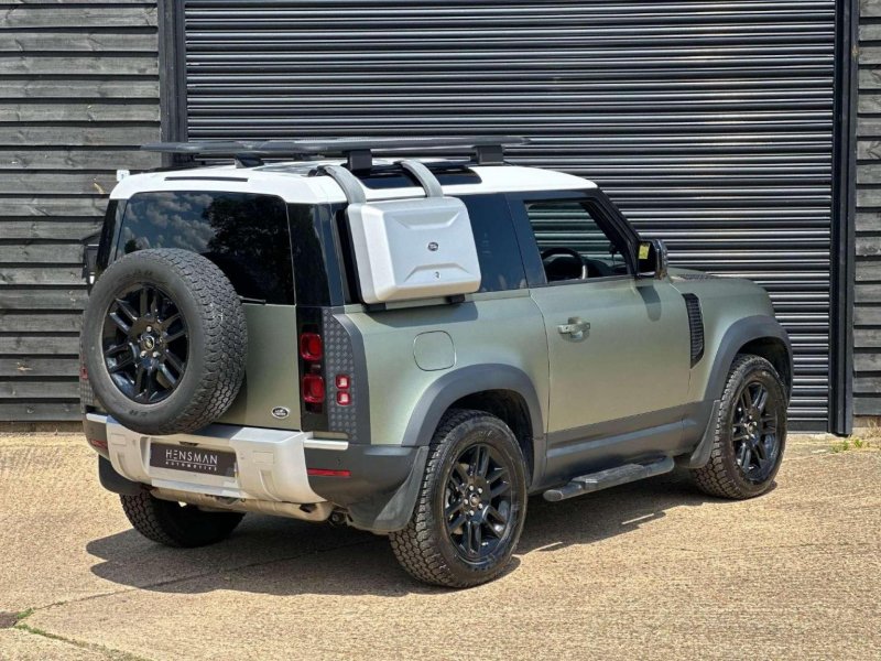 LAND ROVER DEFENDER 90