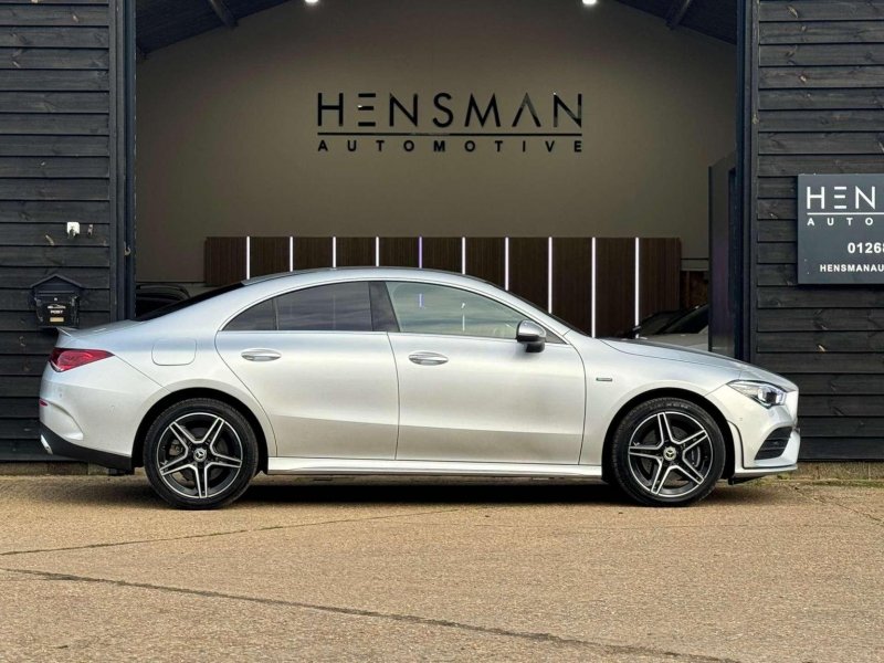 MERCEDES-BENZ CLA