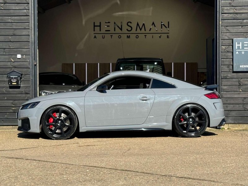 AUDI TT RS