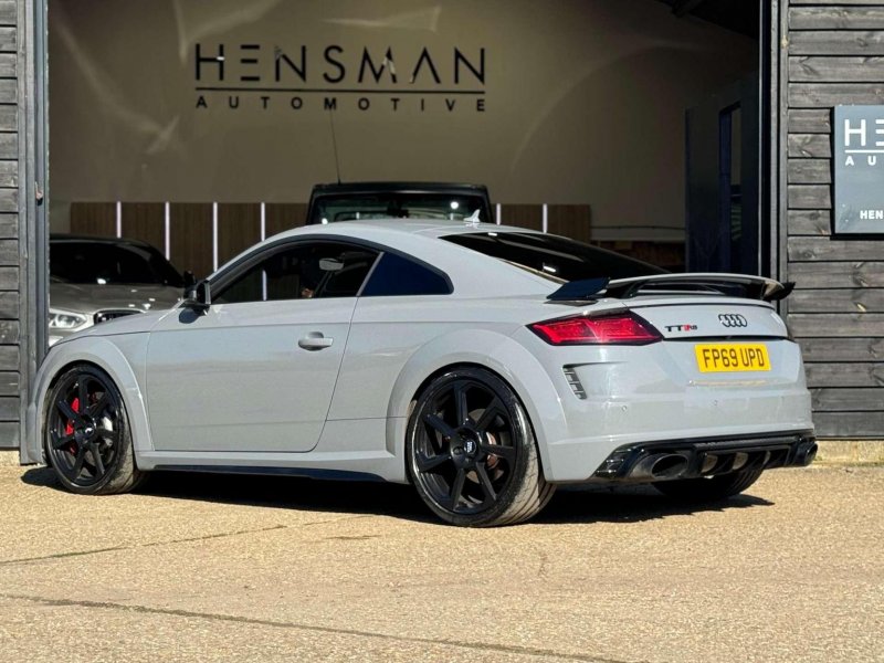 AUDI TT RS