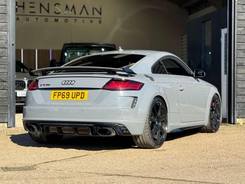 AUDI TT RS