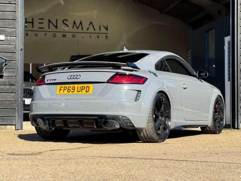 AUDI TT RS