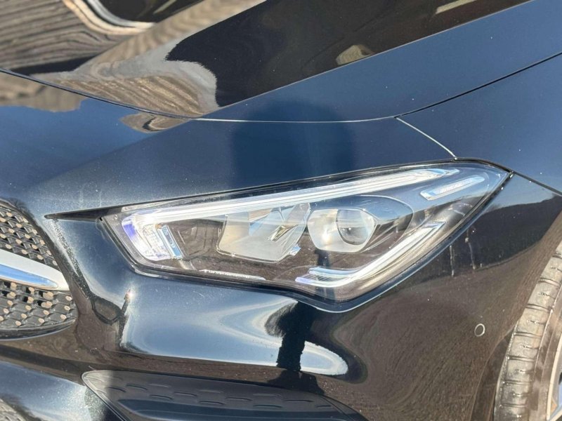 MERCEDES-BENZ CLA