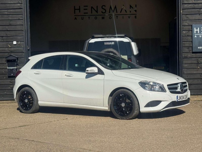 View MERCEDES-BENZ A CLASS 1.5 A180 CDI BlueEfficiency Sport Euro 5 (s/s) 5dr