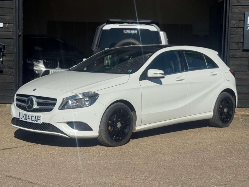 View MERCEDES-BENZ A CLASS 1.5 A180 CDI BlueEfficiency Sport Euro 5 (s/s) 5dr